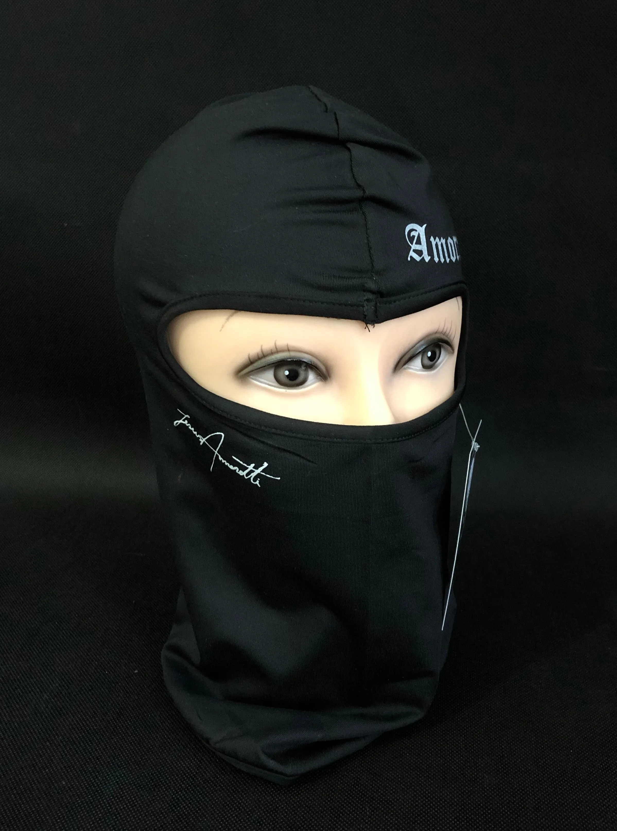 Balaclava Amoretti Preta Classica