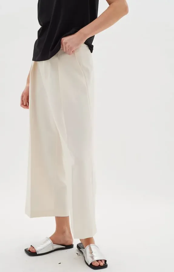 INWEAR<BR>
Xena Culotte Trousers<BR>
Vanilla Cream<BR>