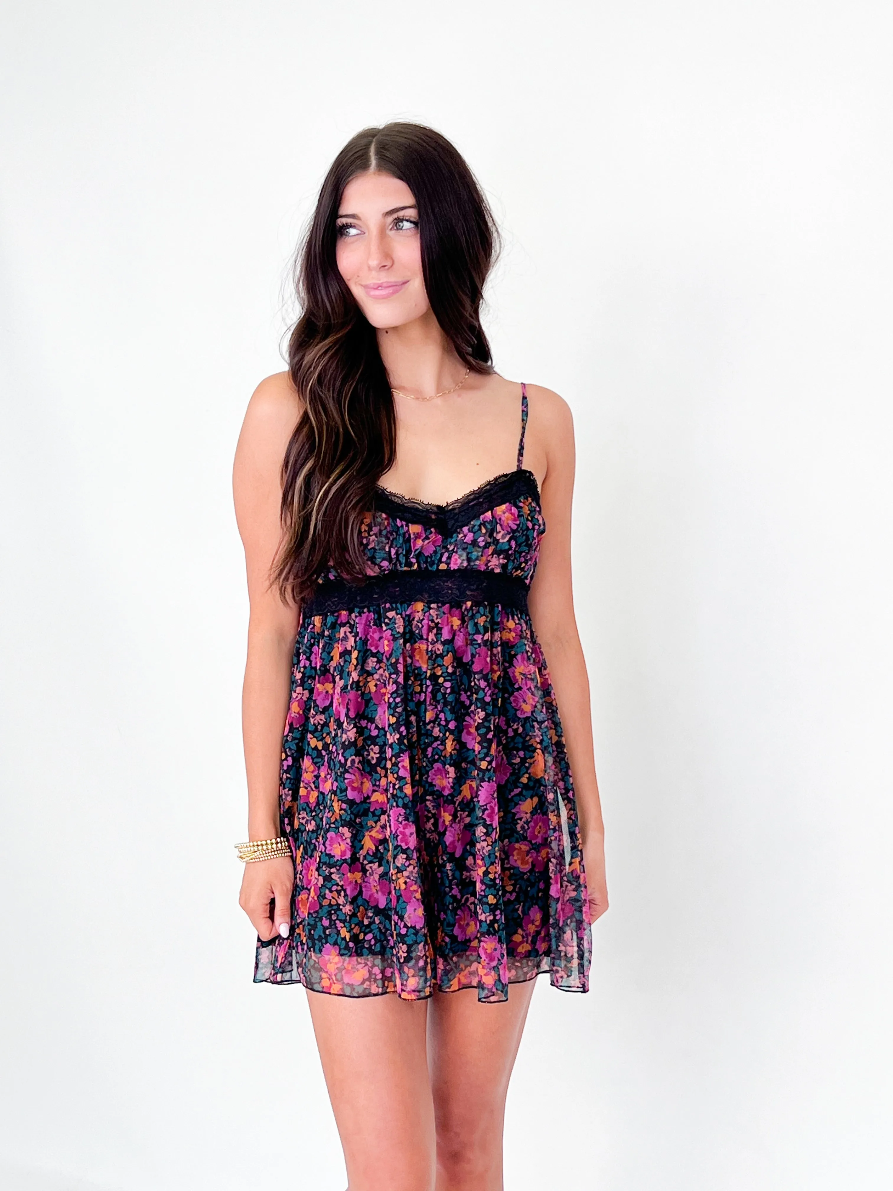 Lyla - Floral Romper