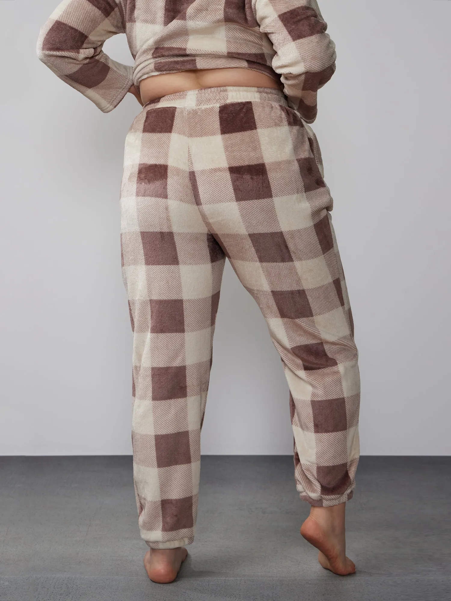 Plus Plaid Print Sherpa Joggers