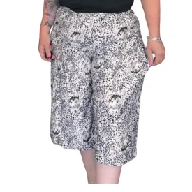 ROCKTHOSECURVES BLACK / WHITE LEOPARD PRINT ELASTIC WAIST CULOTTES / SHORTS