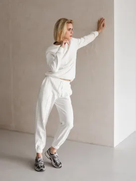 White (Milk) Joggers – The Ultimate Cozy Essential