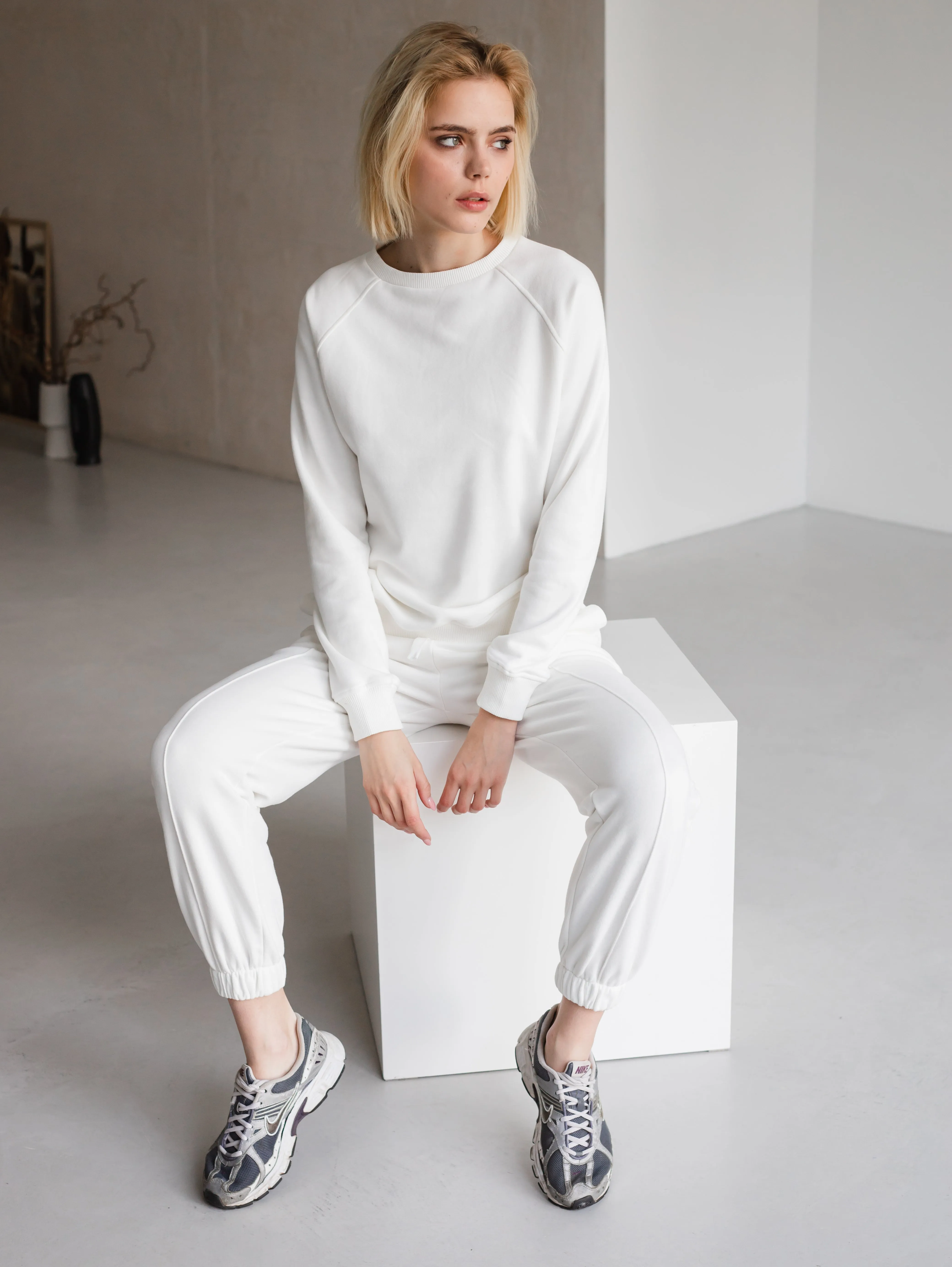 White (Milk) Joggers – The Ultimate Cozy Essential