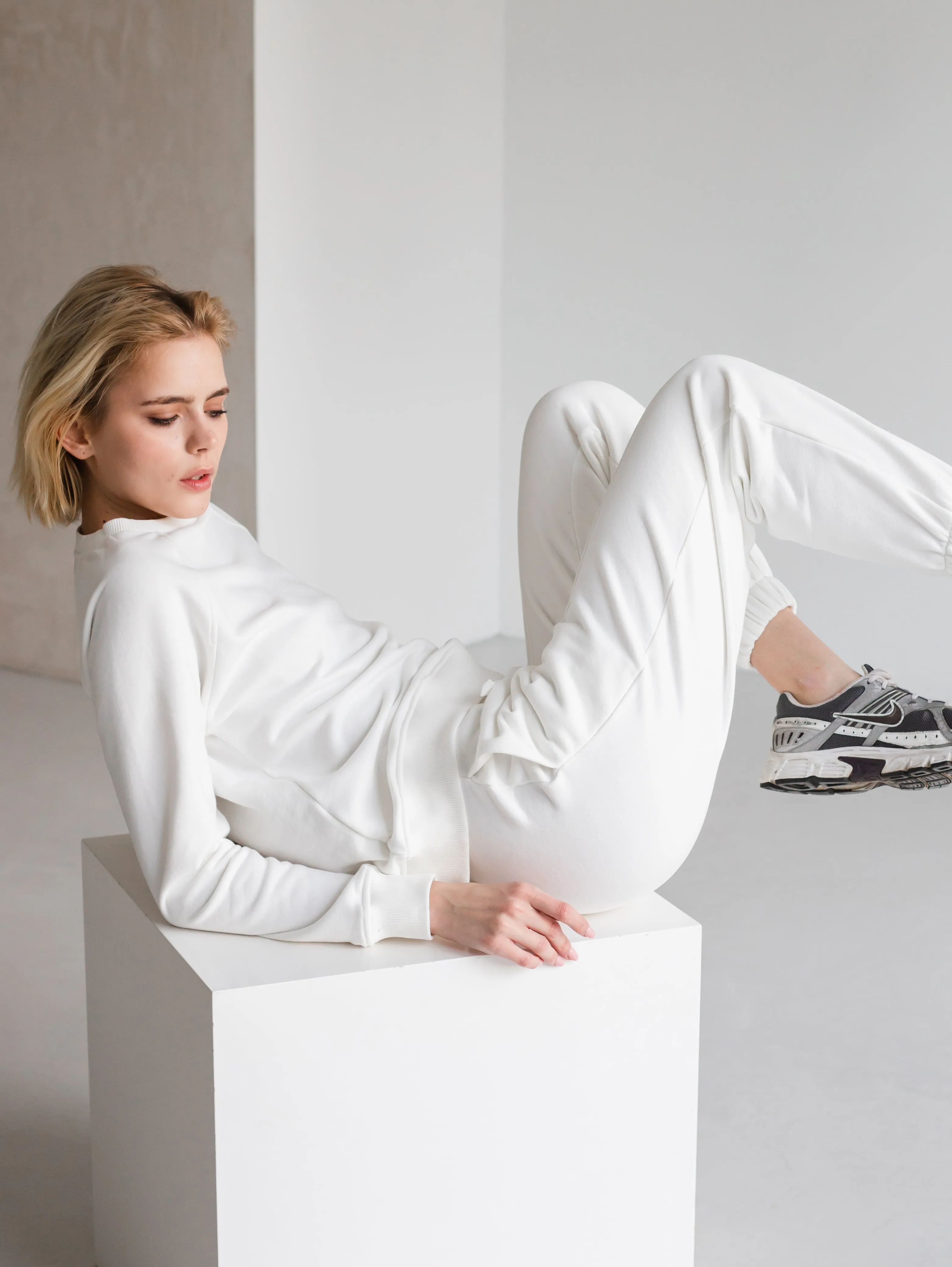 White (Milk) Joggers – The Ultimate Cozy Essential