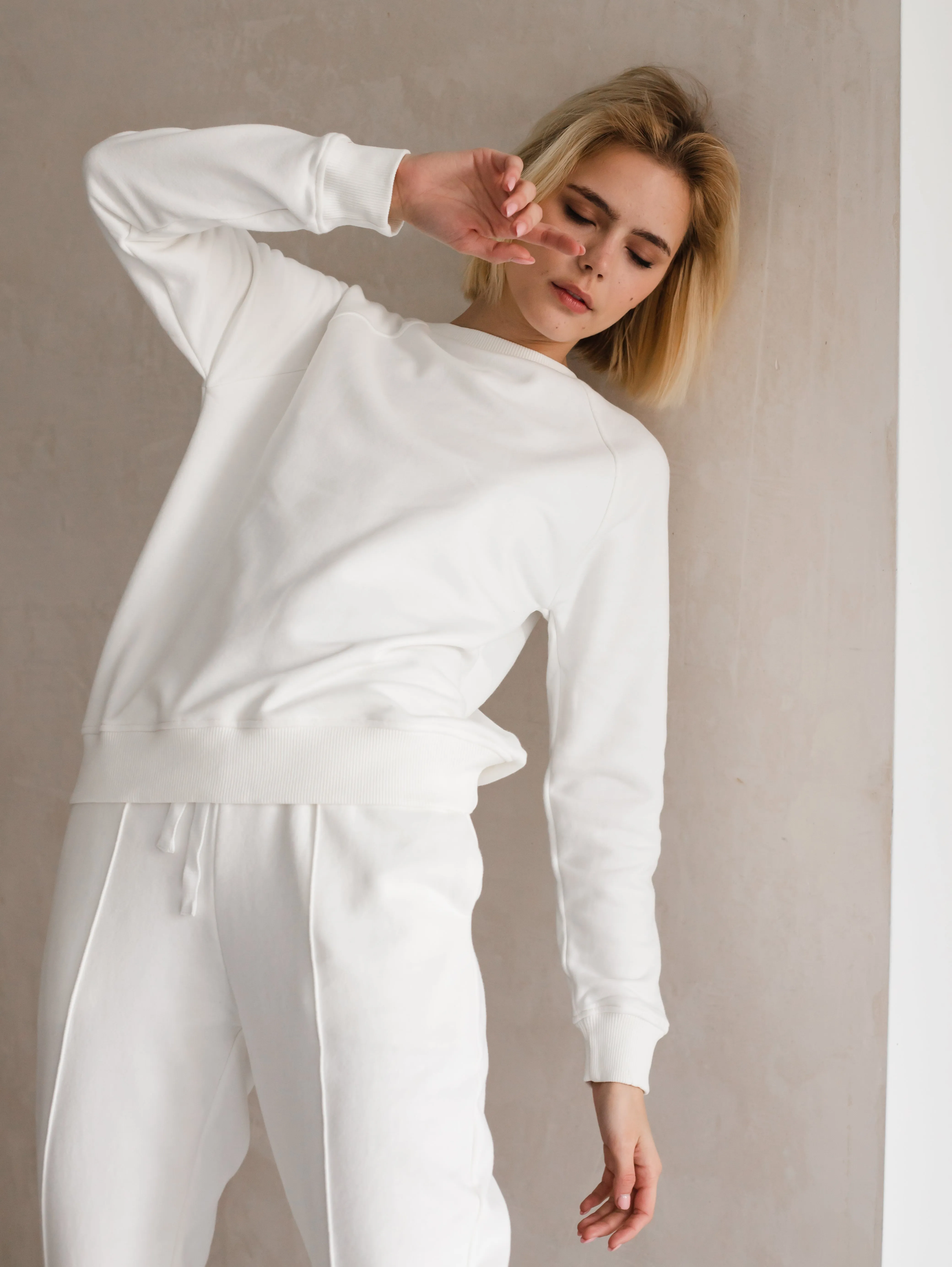 White (Milk) Joggers – The Ultimate Cozy Essential