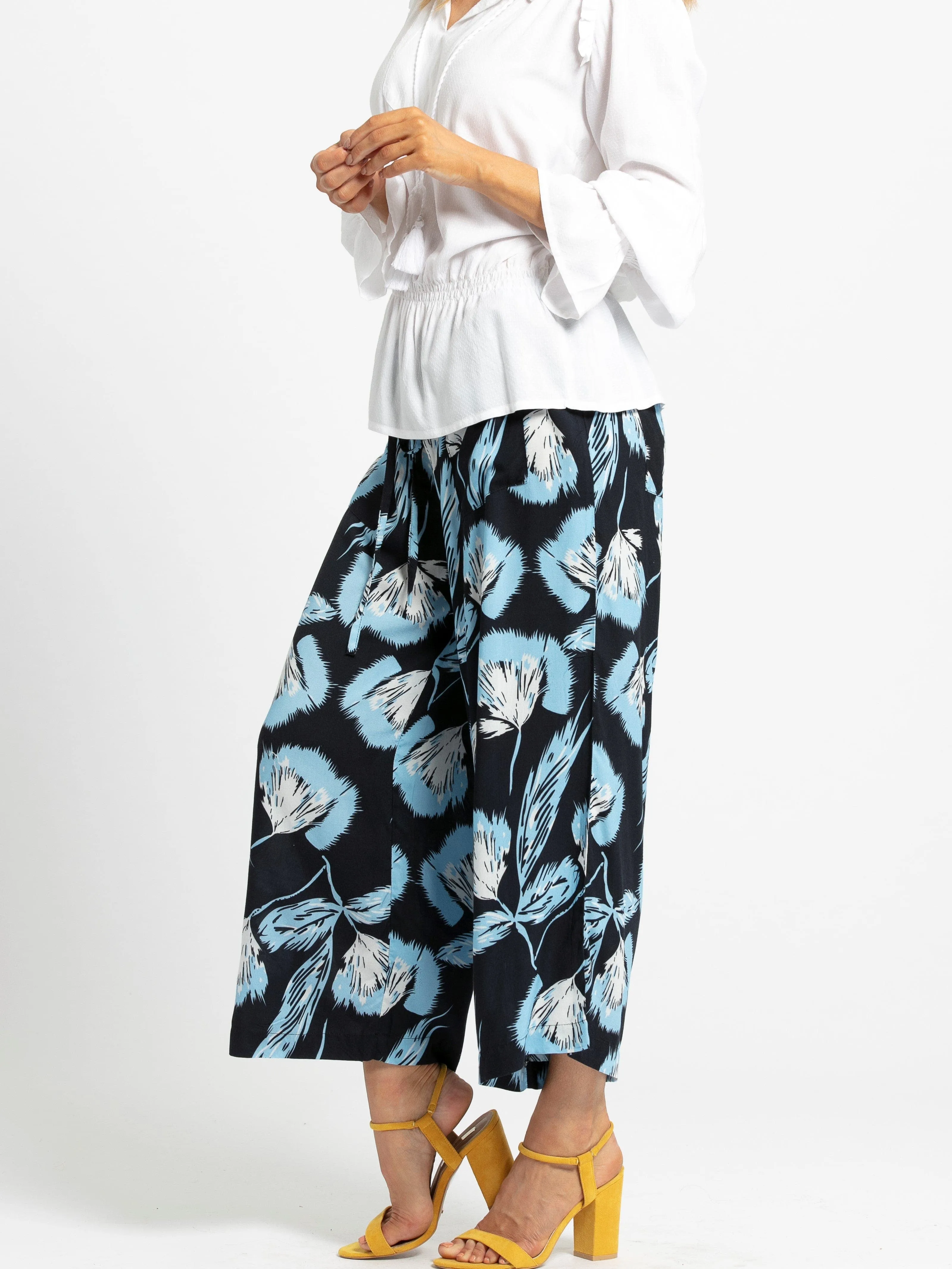 ZARIA Culottes - Navy Floral